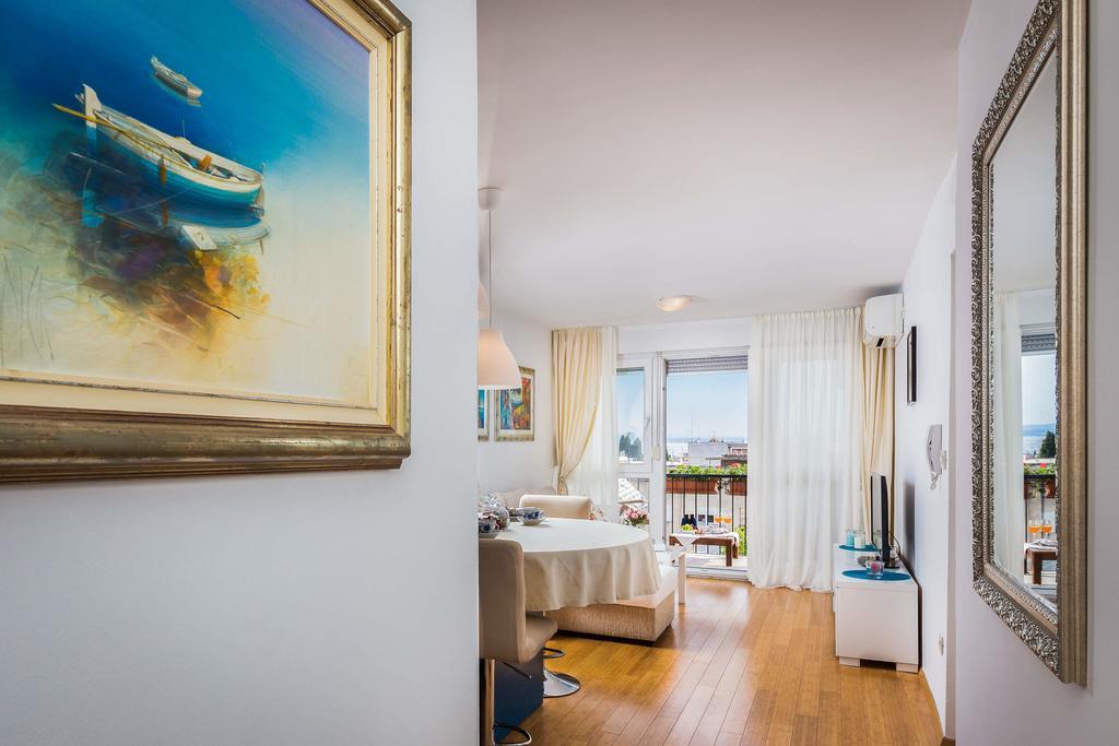 Art Of Split Apartment Exterior photo